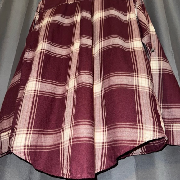 Woman’s Willow Creek Boyfriend Fit Plaid Shirt - Picture 11 of 13